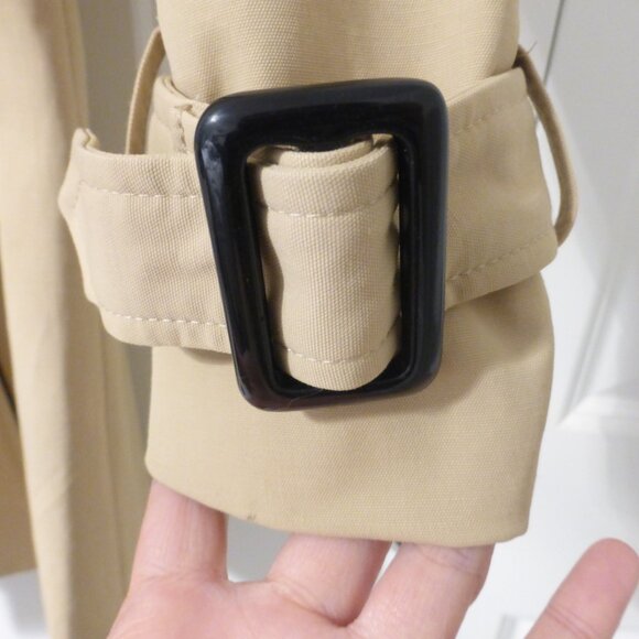 GUESS tan trench coat with removable belt - Picture 7 of 14